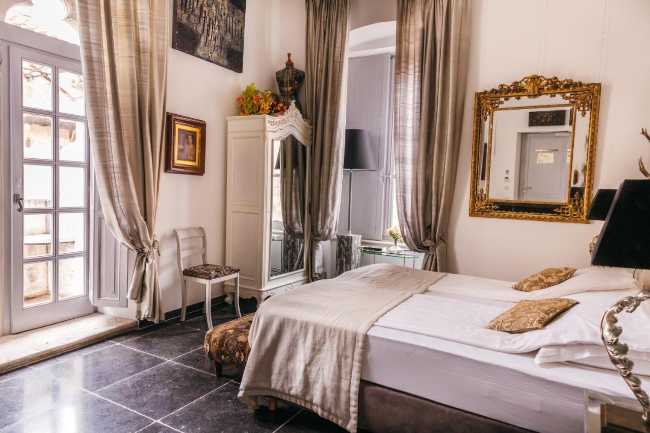Prijeko Palace * Dubrovnik